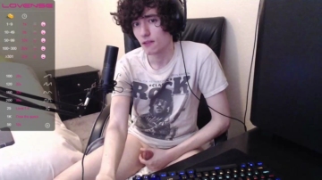 Nerdytwink69  13-11-2021 video prettyface